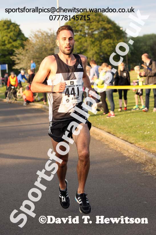 Clive Cookson 10k Road Race, Whitley Bay. Photo: David T. Hewitson/Sports for All Pics